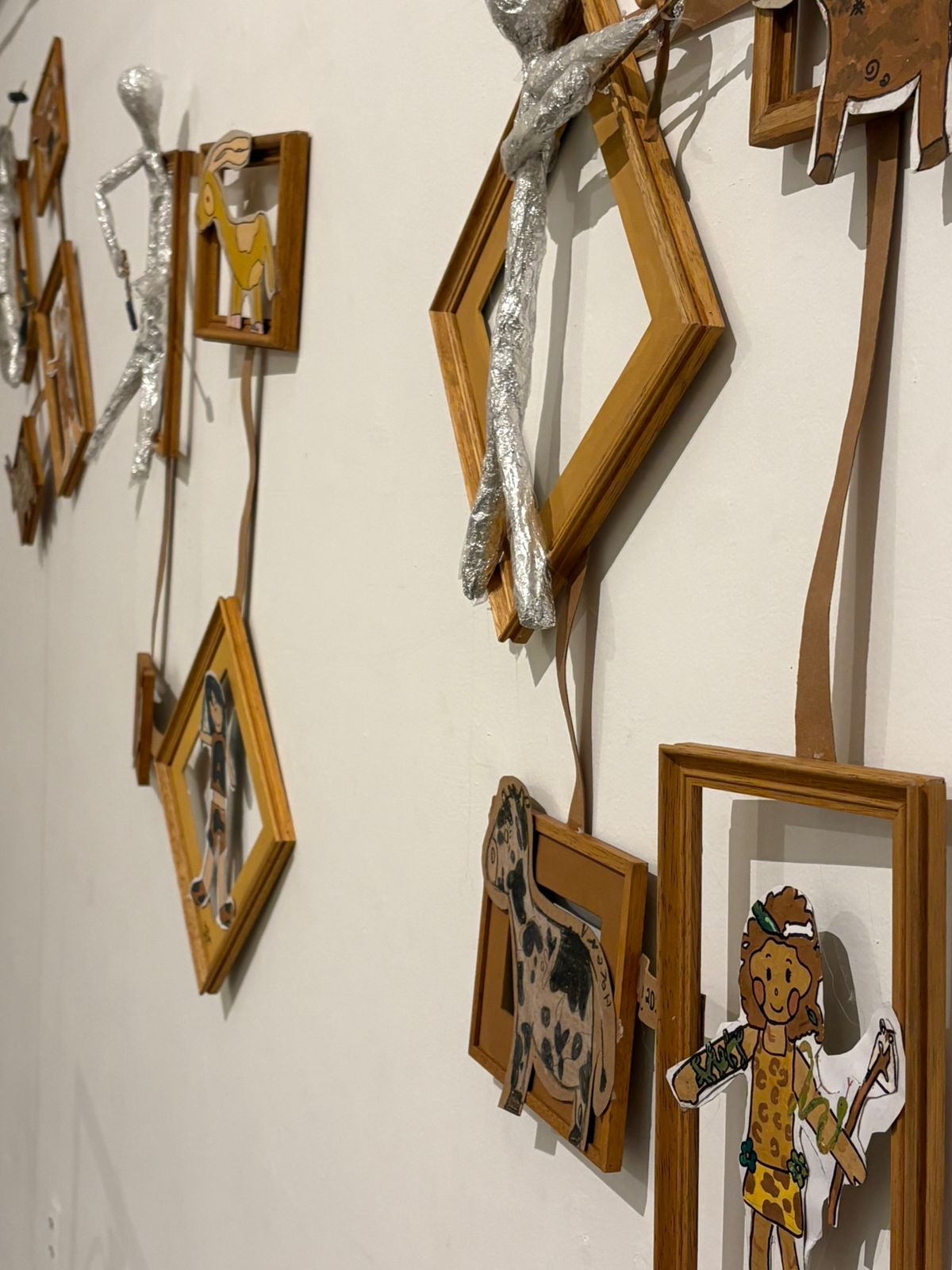 Basileu França abre exposição de turmas Infantojuvenis 