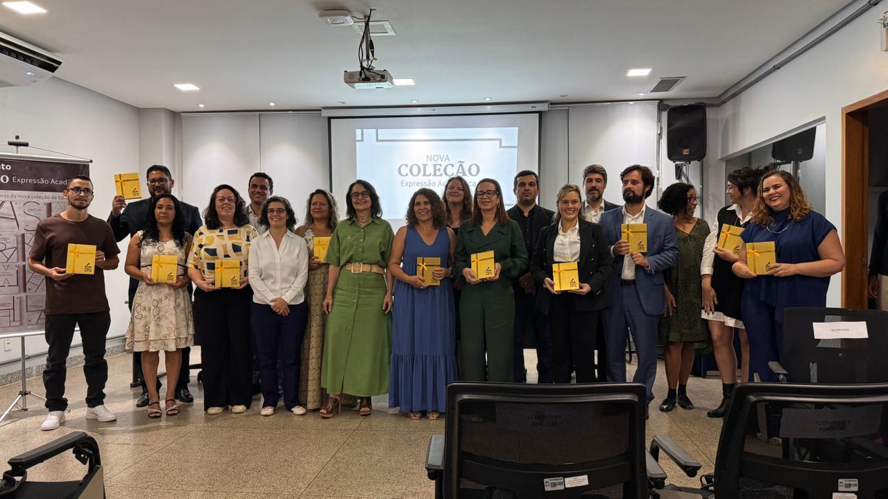 Professores da EFG Basileu França têm teses selecionadas para a Coleção Expressão Acadêmica da Editora UFG 