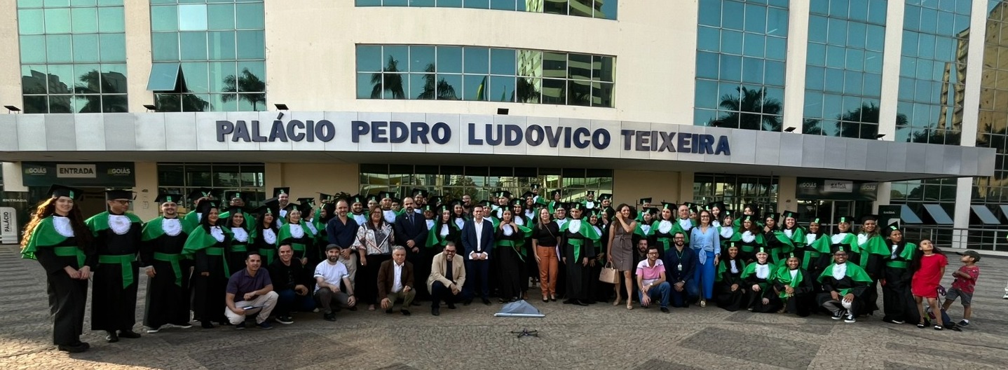Escolas do Futuro de Goiás formam primeira turma de alunos dos cursos técnicos profissionalizantes gratuitos em Goiás 