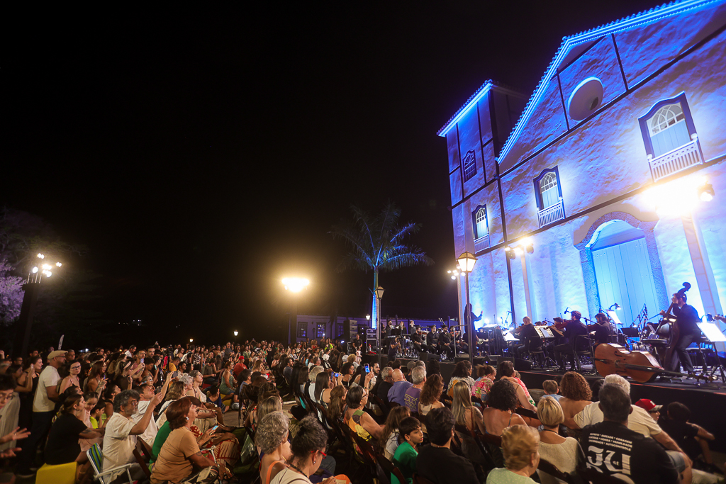 Orquestra Filarmônica de Goiás encanta o público com apresentação aberta durante o 24º Canto da Primavera